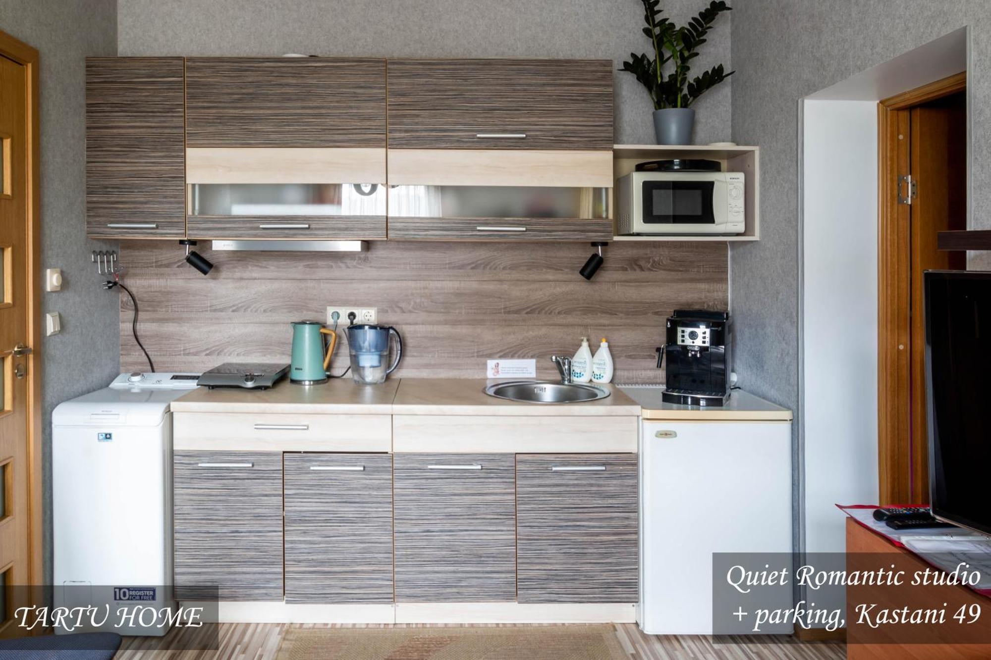 Quiet Romantic Studio Plus Parking, Tartu Home ภายนอก รูปภาพ